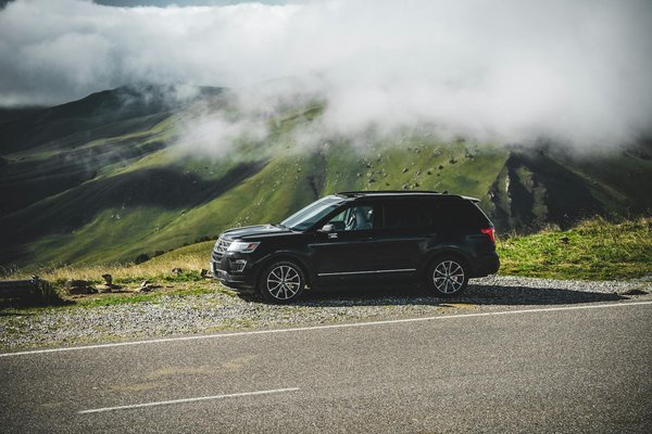 Préparer Votre Casque de Moto pour l'Hiver: Guide Ultime pour un Confort Optimisé